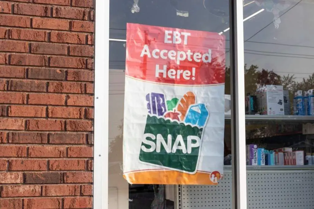 SNAP and EBT Accepted here sign