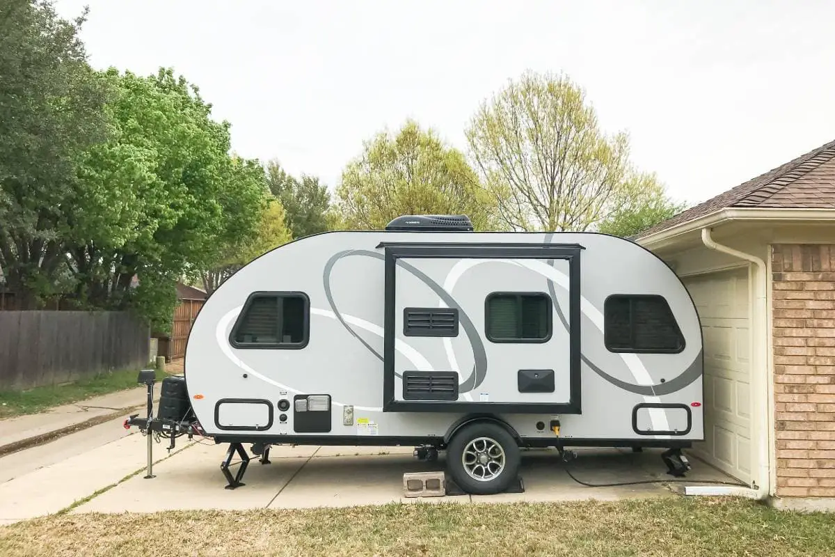 Can UHaul Trucks Tow a Camper Quest Alley