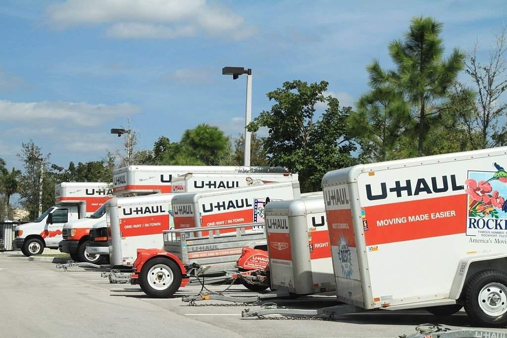 u-haul moving truck rental location